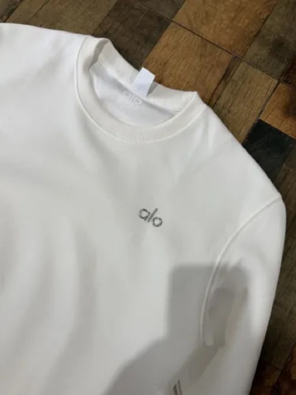 Alo yoga accolade crewneck white sweatshirt pull-over tee gym top small medium - Picture 2 of 5